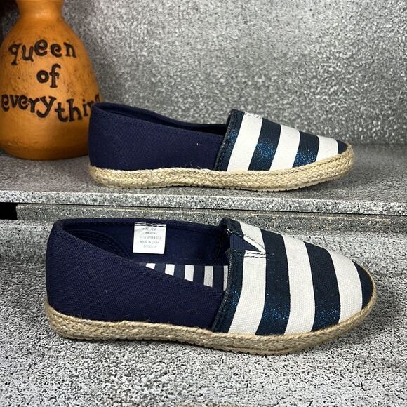 Hanna Andersson Paulina Espadrille Slip-on Shoe Navy & White - Picture 3 of 7